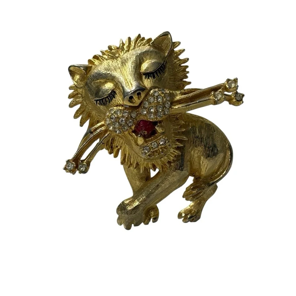 RARE Lion Brooch Pin Vintage Large‎ Enameled & Rhinestone Inset Figural Sleeping